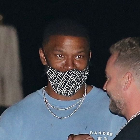 Jamie Foxx et RD Whittington - Jamie Foxx est allé diner avec des amis au restaurant Nobu dans le quartier de Malibu à Los Angeles pendant l'épidémie de coronavirus (Covid-19), le 26 septembre 2020.