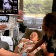 Chrissy Teigen, enceinte de son troisième enfant, passe une échographie en présence de sa fille aînée Luna.