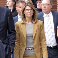 Lori Loughlin en prison, elle espère être ressortie pour Noël