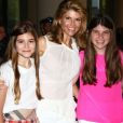 Lori Loughlin et ses filles Isabella et Olivia lors du "Hallmark Channel and Hallmark Movie Channel's '2013 Summer TCA' Press Gala" à Beverly Hills. Le 24 juillet 2013.