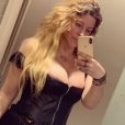 Loana en lingerie sur Instagram