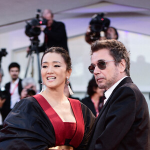 Gong Li et son compagnon Jean-Michel Jarre - Tapis rouge du film "Lan Xin Da Ju Yuan" (Saturday Fiction) lors du 76ème festival international du film de Venise, la Mostra, le 6septembre 2019.