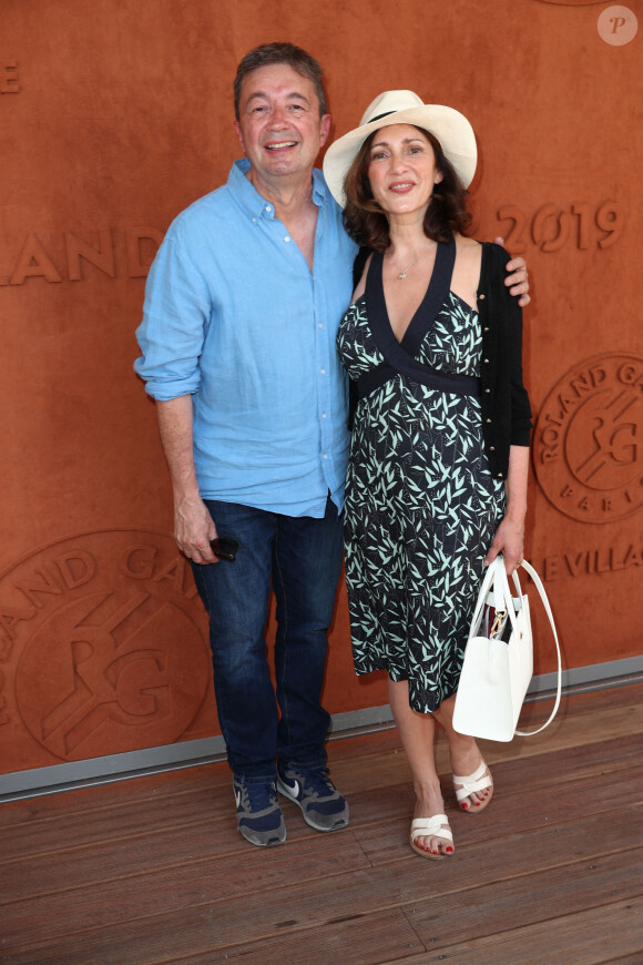 Frédéric Bouraly et Valérie Karsenti au village lors des internationaux de tennis de Roland Garros à Paris, France, le 1 juin 2019. © Jacovides-Moreau/Bestimage 