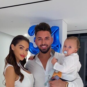 Nabilla avec son mari Thomas Vergara et leur fils Milann (1 an) le 3 septembre 2020.