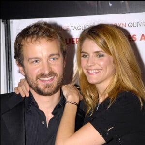 Jocelyn Quivrin et Alice Taglioni à la première du film "Notre univers impitoyable", à Paris en 2008.