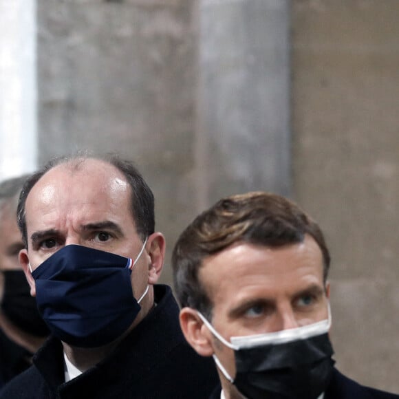 Le président de la République, Emmanuel Macron accompagné du premier ministre Jean Castex préside la cérémonie de panthéonisation de Maurice Genevoix, le 11 novembre 2020, au Panthéon, Paris . © Stéphane Lemouton / Bestimage