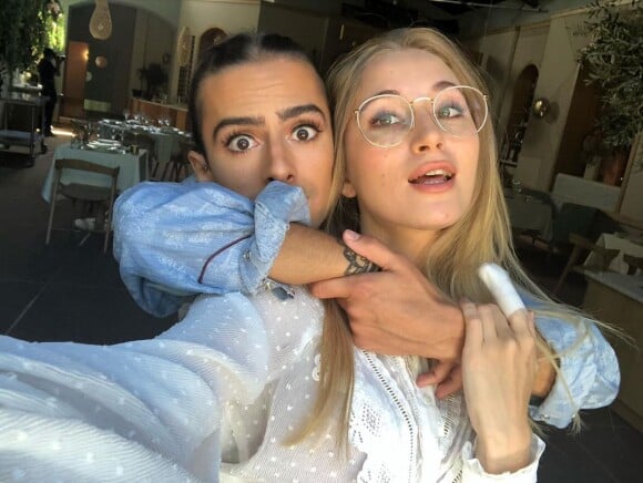 Catherine Davydzenka qui joue Hortense dans "Ici tout commence" avec Nicolas Anselmo (Elliot) sur Instagram, le 7 novembre 2020
