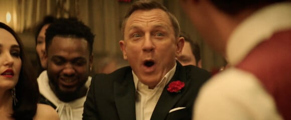 L'acteur Daniel Craig (James Bond) joue dans un sketch humoristique inspiré par le Coronavirus quelques jours seulement après la date de sortie initiale du dernier film 007, "No Time To Die". Le fléau du coronavirus a décalé la sortie du film en novembre 2020.