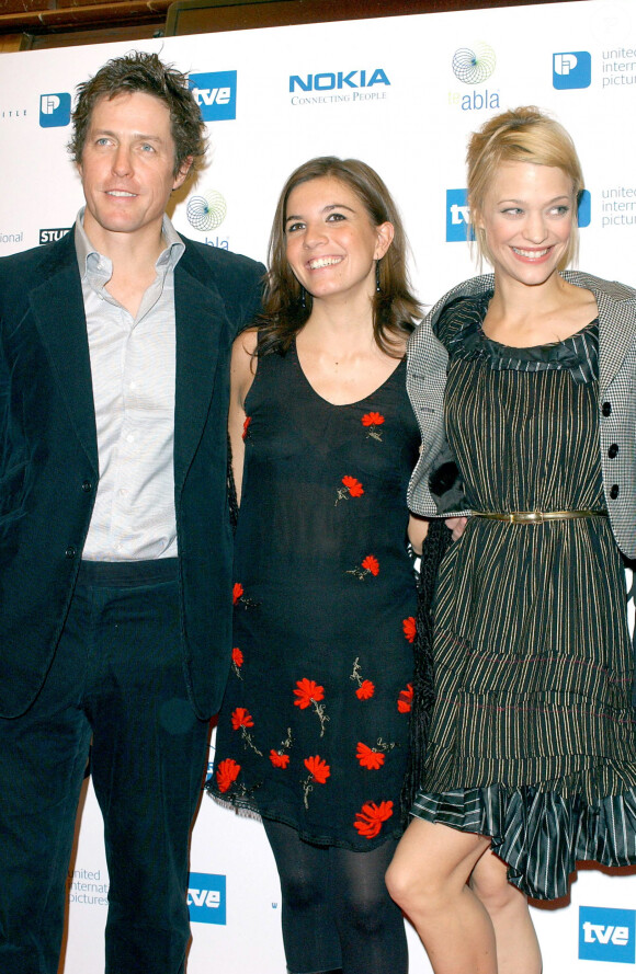 Hugh Grant, Lucia Moniz et Heike Makatasch - Première du film "Love Actually" à Madrid.