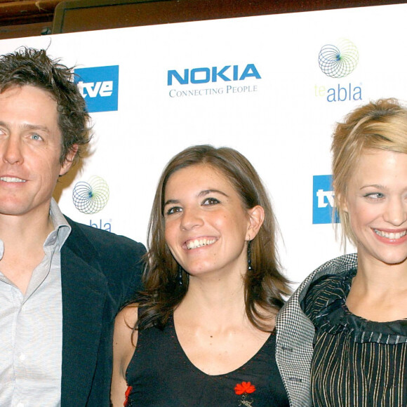 Hugh Grant, Lucia Moniz et Heike Makatasch - Première du film "Love Actually" à Madrid.