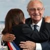 La maire de Paris, Anne Hidalgo et Pierre Aidenbaum lors de la réunion du conseil de Paris, à la mairie de Paris, qui l'élira officiellement après sa victoire aux élections municipales de Paris 2020 le week-end dernier. Le 3 juillet 2020, à Paris, France. © Stéphane Lemouton/Bestimage