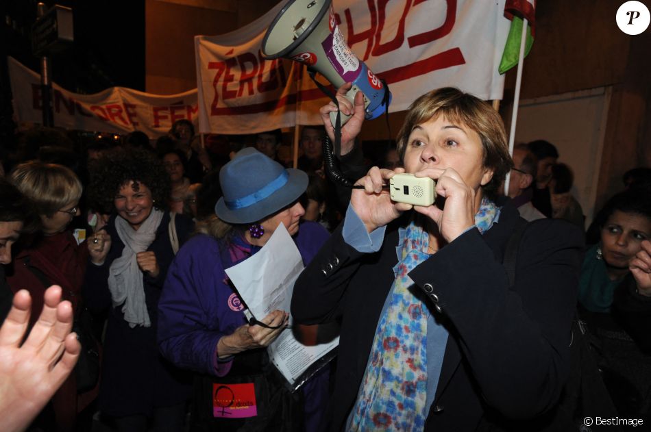Dominique Voynet - Manifestation des &#039;Féministes en mouvement&#039; à Paris le 15 Octobre 2012.   