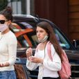 Katie Holmes a emmené sa fille Suri Cruise manger une glace à Manhattan, New York, le 8 septembre 2020.