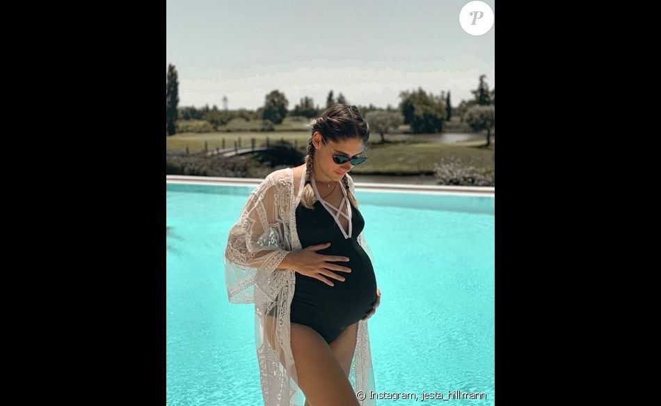 Jesta de "Koh-Lanta" enceinte et divine en bikini - Instagram, le 29 juin 2019