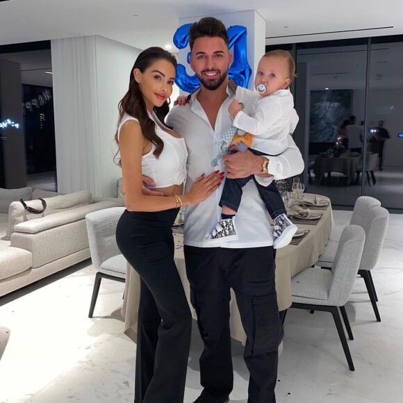 Nabilla est mariée à Thomas Vergara et ensemble le couple a un petit garçon, Milann.