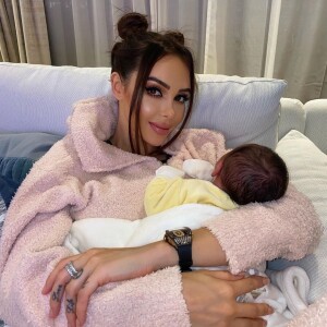 Nabilla et son neveu Liaam, le fils de son frère Tarek Benattia.