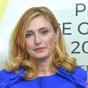 Julie Gayet, membre du jury - 3ème cérémonie de remise du prix "Alice Guy" au cinéma Max Linder à Paris. Le 10 septembre 2020 