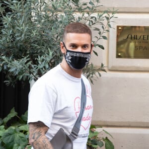 Exclusif - M. Pokora à la sortie de l'hôtel "Les Jardins du Faubourg Hotel & Spa By Shiseido" à Paris le 16 septembre 2020.