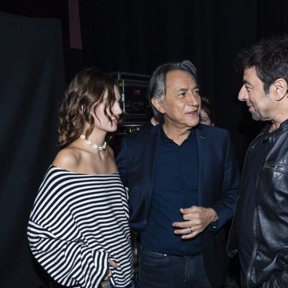 Exclusif -  Richard Berry, sa petite-fille Elise Petit et Patrick Bruel - Backstage de l'enregistrement de l'émission "La Chanson secrète 5" sur TF1, à Paris. Le 17 décembre 2019. © Gaffiot-Perusseau / Bestimage