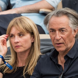 Richard Berry et sa femme Pascale Louange dans les tribunes lors des internationaux de tennis de Roland Garros à Paris, France, le 4 juin 2019. © Jacovides-Moreau/Bestimage