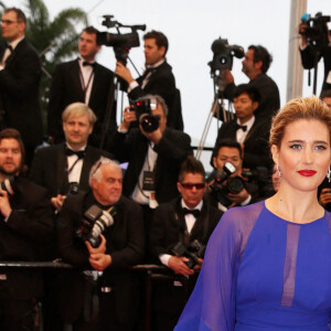 Vahina Giocante - Montee des marches du film "Gatsby le Magnifique" pour l'ouverture du 66e Festival du film de Cannes en 2013.