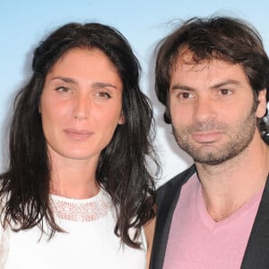 Christophe Dominici et son épouse Lauretta - Avant-première du film "Clochette et le secret des fées" au cinéma Gaumont Marignan. © Guillaume Gaffiot /Bestimage