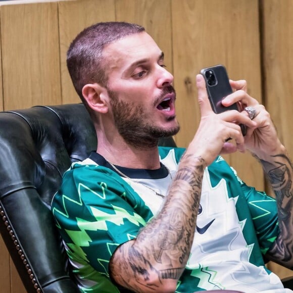 M. Pokora en face time avec son fils Isaiah lors des répétitions pour son concert livestream à La Seine musicale le 1er décembre 2020.