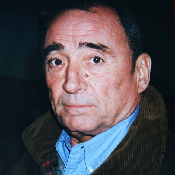Archives - Claude Brasseur au Théâtre à Paris. Janvier 2000. © Denis Guignebourg / BestImage