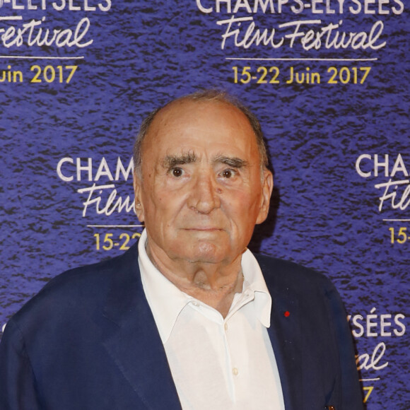 Claude Brasseur lors du photocall pour l'ouverture du 6e "Champs Elysées Film Festival" à Paris, le 15 juin 2017. © Marc Ausset-Lacroix/Bestimage