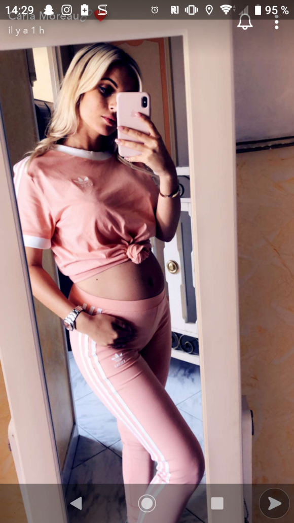 Carla Moreau enceinte de son 2e enfant ? - Snapchat, le 3 décembre 2020