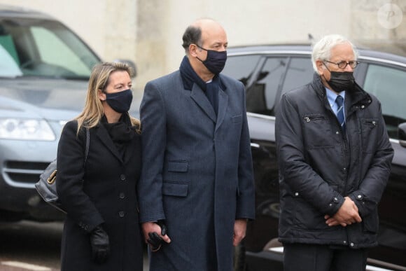 Louis Giscard d'Estaing et sa femme Claire, Bernard Fixot - Obsèques de l'ancien président Valéry Giscard d'Estaing en l'église Saint Hilaire à Authon dans le Loir-et-Cher le 5 décembre 2020.