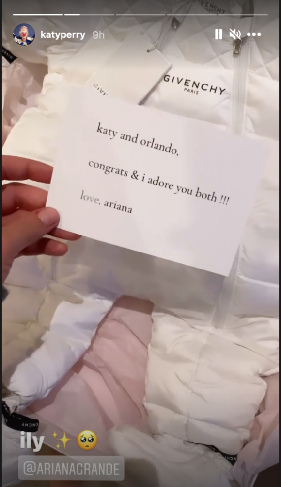 Katy Perry remercie Ariana Grande pour le cadeau que cette dernière a fait à sa fille.