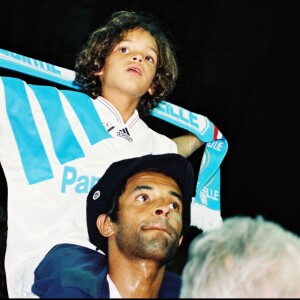 Yannick et Joakim Noah lors de la finale de la ligue des champions OM/ Milan à Municj le 27 mai 1993.