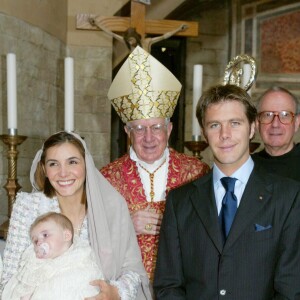 Baptême de Vittoria de Savoie en Italie en 2004, avec ses parents le prince Emmanuel-Philibert de Savoie et Clotilde Courau.