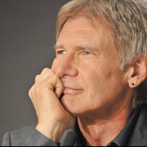 Harrison Ford en conférence de presse pendant le Festival de Cannes en 2008 pour présenter "Indiana Jones 4".