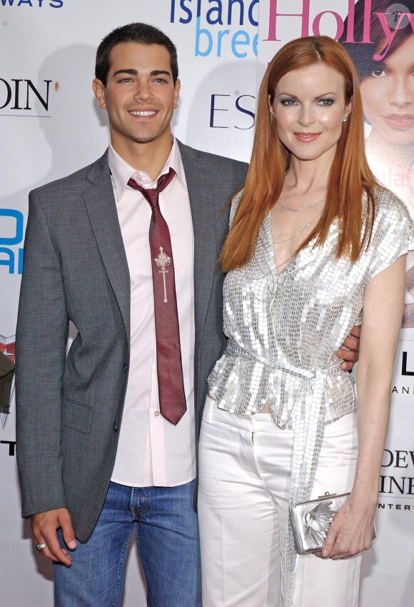Marcia Cross and Jesse Metcalfe attend the 7th Annual Young Hollywood Awards at the Henry Fonda Theatre in Los Angeles, on May 1, 2005. Photo by Lionel Hahn/ABACA. 