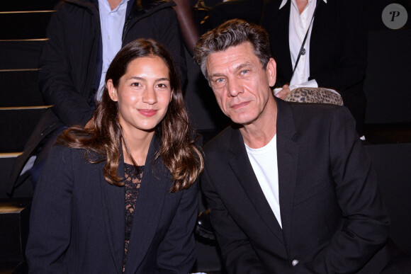 Exclusif - Première sortie officielle de Marc Lavoine et sa femme Line Papin depuis leur mariage lors du défilé Etam Live Show 2020 à Paris le 30 septembre 2020. © Pool Agence Bestimage 