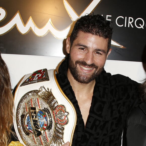 Laure Pester (Lorie), Cyril Benzaquen et Orelsan - Championnat du monde de Kick-Boxing ISKA au cirque Phénix à Paris le 12 décembre 2019. © Veeren / Bestimage