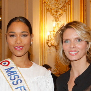 Clémence Botino, Miss France 2020, Sylvie Tellier - People au défilé de mode Haute-Couture printemps-été 2020 "La Métamorphose" à Paris. Le 21 janvier 2020 © Veeren Ramsamy-Christophe Clovis / Bestimage 