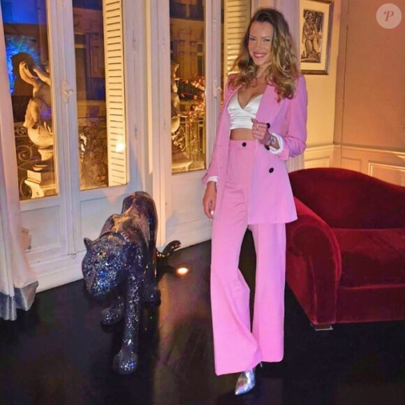 Flora, candidate des "Reines du shopping" sur M6.