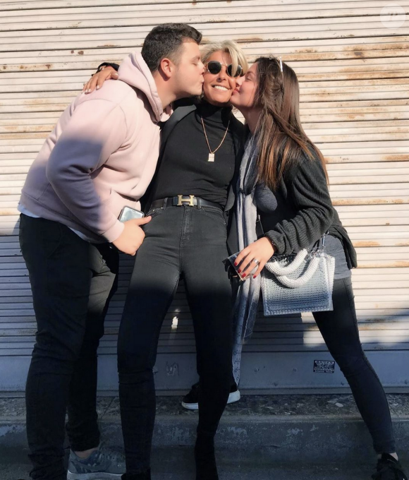 Caroline Margeridon (Affaire conclue) avec ses enfants, Alexandre et Victoire - Instagram, 26 mai 2019