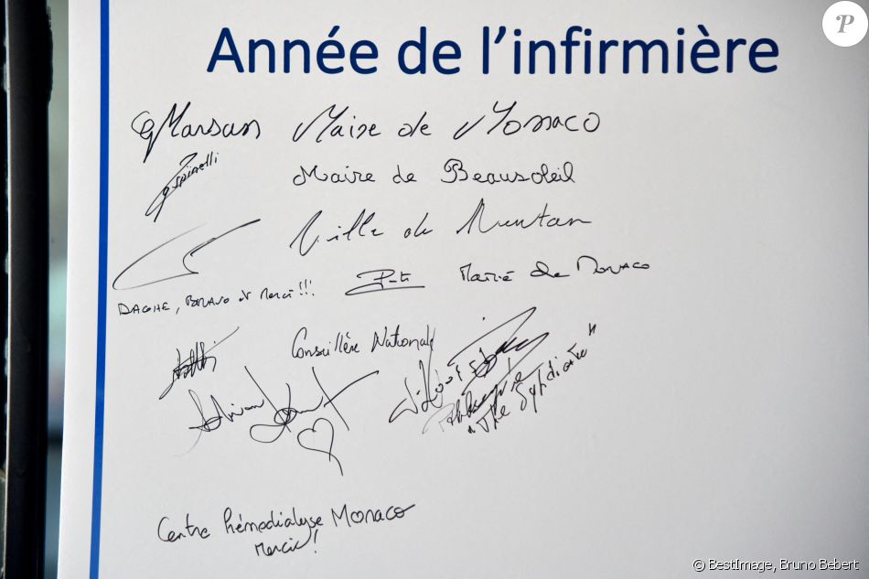 Exclusif - Adriana Karembeu Ohanian, à l'occasion de l'année internationale de l'infirmière et de la sage-femme, a fait un don de 2000 masques de protection "Year of Nurse by Adriana" aux infirmières de la Principauté de Monaco et des communes limitrophes, à la Brasserie de Monaco, le 3 décembre 2020. © Bruno Bebert / Bestimge