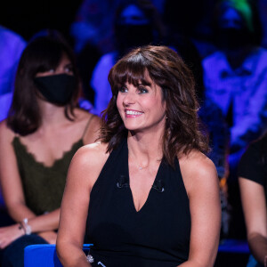Faustine Bollaert - Enregistrement de l'émission "La boîte à Secrets 5" à Paris, qui sera diffusée le 6 novembre sur France 3. © Tiziano Da Silva / Bestimage