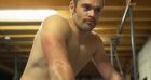 Tomy, le pêcheur sexy de France 2 qui fait le buzz
