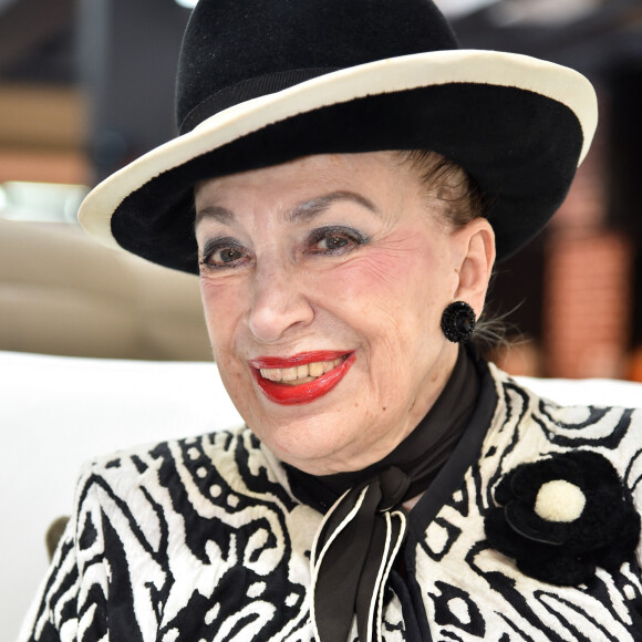 Exclusif - Geneviève de Fontenay - Concours de créateurs de mode à la foire expo de Cherbourg-en-Cotentin sur le thème de l'Irlande dans la Grande Halle de La Cité de la Mer à Cherbourg-en-Cotentin, France, le 31 octobre 2016. Le jury est composé de: Geneviève de Fontenay, Sylvain Potard, Magloire et Dominique Damien Rehel. Le jeune créateur de mode, Fahaid Sanober remporte le Prix du défilé. © Lionel Urman/Bestimage