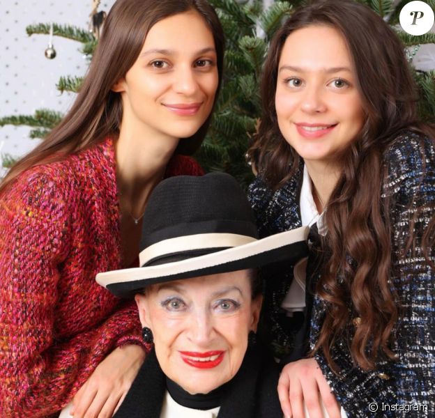 Genevieve de Fontenay avec ses petites filles Adèle et Agathe sur Instagram.