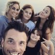 Norbert Tarayre avec ses filles et sa compagne Abi - Instagram