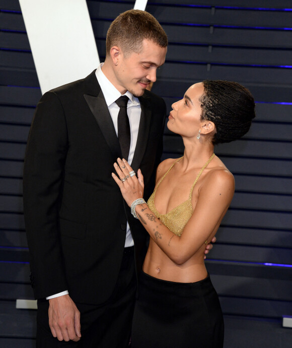 Mariage - Zoë Kravitz s'est mariée avec Karl Glusman - Zoe Kravitz et son fiancé Karl Glusman - Soirée Vanity Fair Oscar Party à Los Angeles.