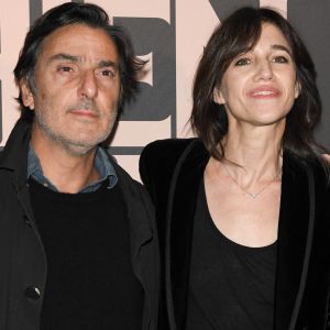 Yvan Attal et sa compagne Charlotte Gainsbourg - Avant-première du film "Mon chien stupide" au cinéma UGC Normandie à Paris. © Coadic Guirec/Bestimage