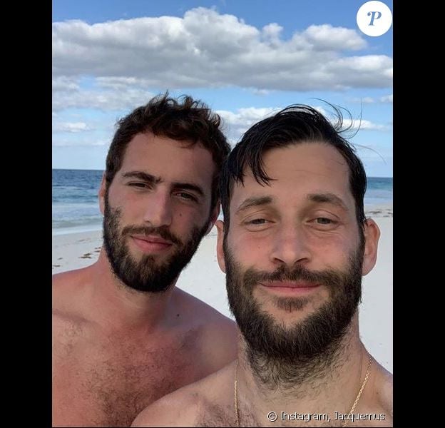 Simon Porte Jacquemus et son compagnon en vacances au Mexique.
